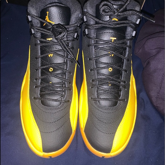 jordan retro 12 university gold